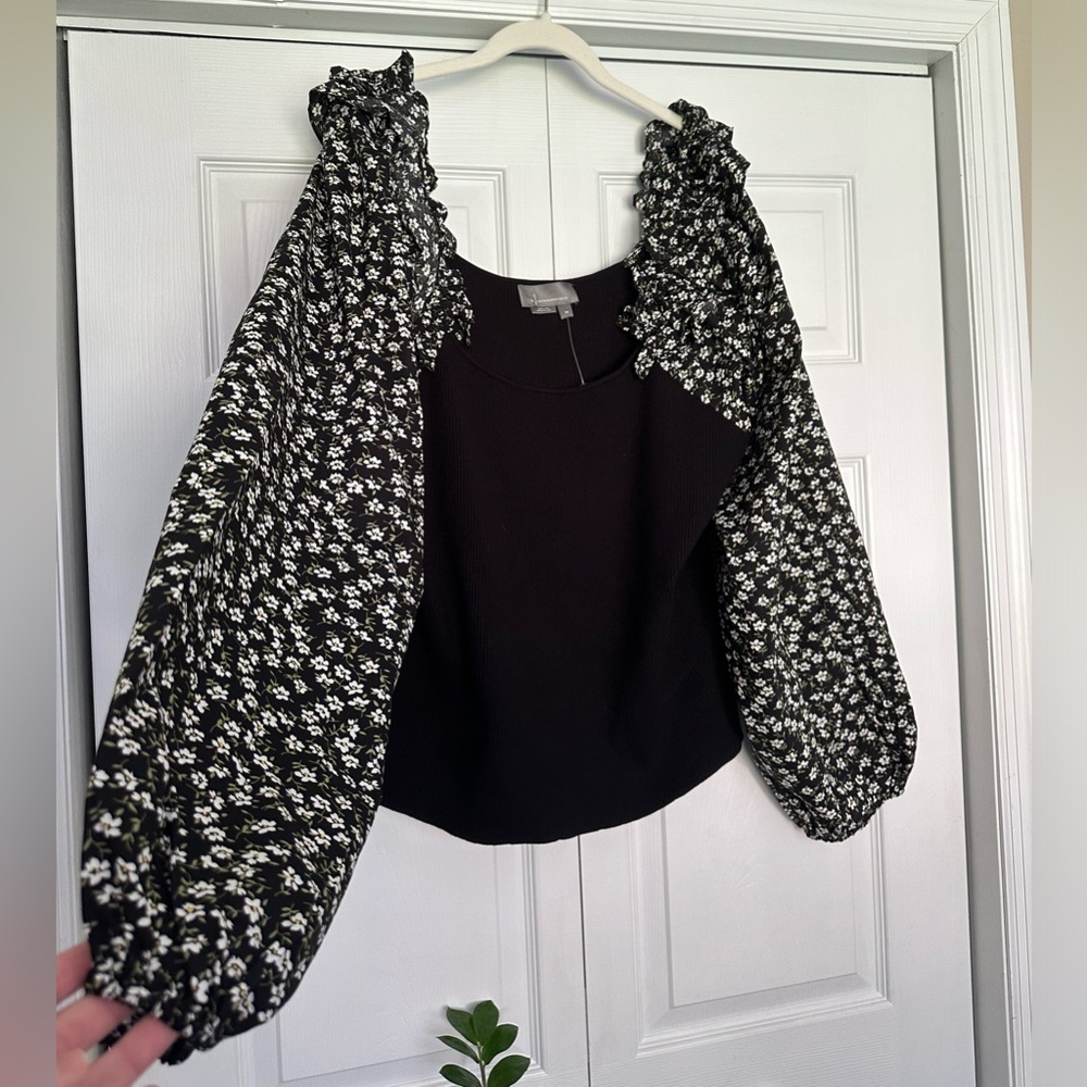 Anthropologie plus size flower top 🌸